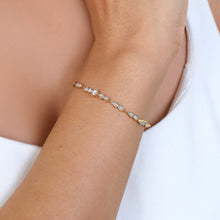 Load image into Gallery viewer, Majestic Arc - Lab Diamond Solitaire Bracelet
